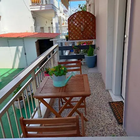 Dimitra's Michaniona